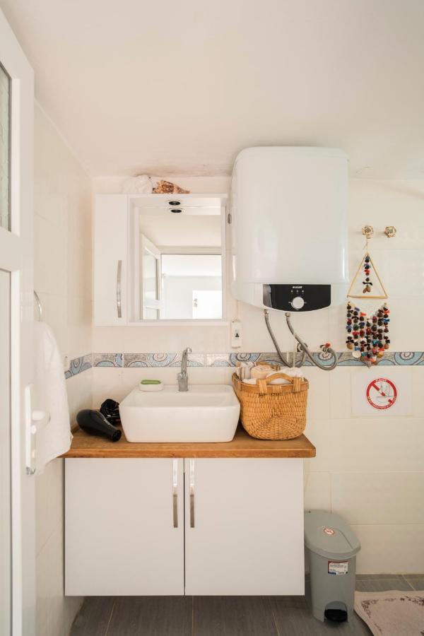 Central, Cozy, 15 Min Walk To The Beach, Fast Wi-Fi, Free Parking, 4Ppl Bodrum Exterior photo