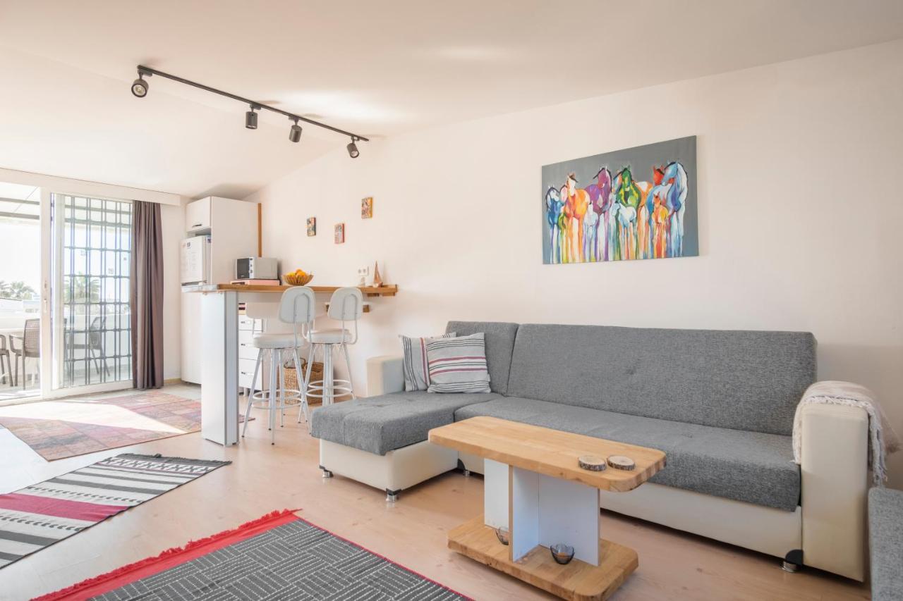 Central, Cozy, 15 Min Walk To The Beach, Fast Wi-Fi, Free Parking, 4Ppl Bodrum Exterior photo