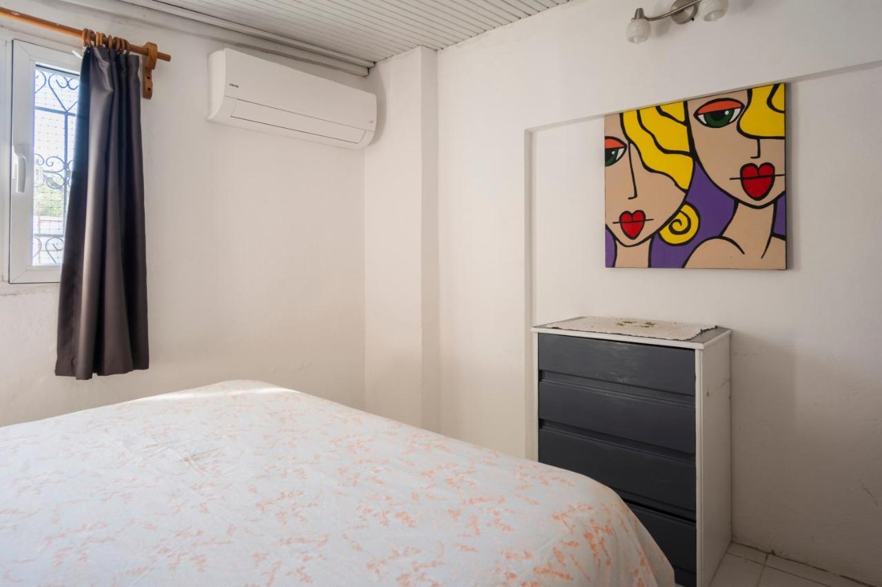 Central, Cozy, 15 Min Walk To The Beach, Fast Wi-Fi, Free Parking, 4Ppl Bodrum Exterior photo