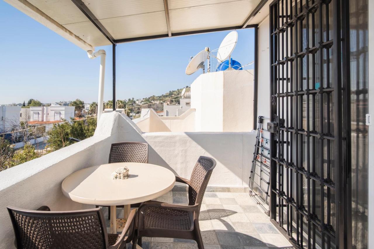 Central, Cozy, 15 Min Walk To The Beach, Fast Wi-Fi, Free Parking, 4Ppl Bodrum Exterior photo